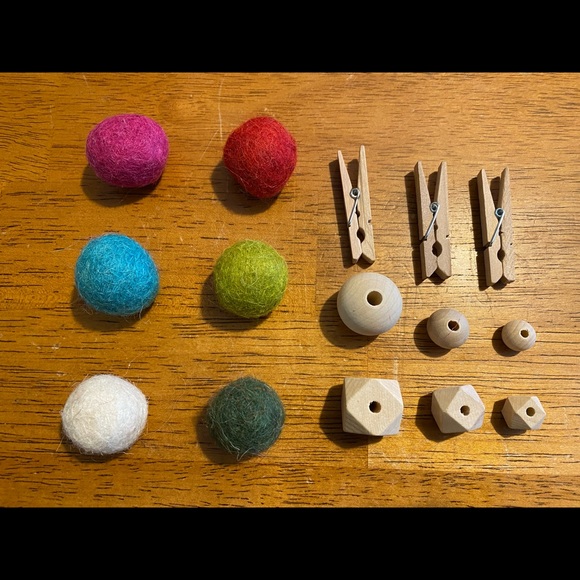 Wool felt-ball diffusers - Picture 2 of 2